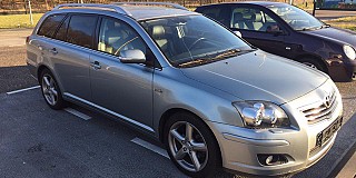 Toyota Avensis Combi 2.2D 